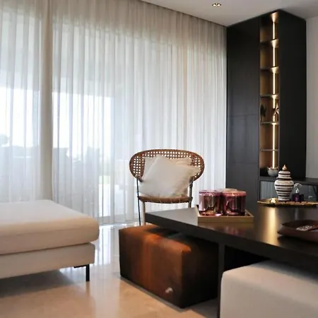 Luxury Inside Szálloda