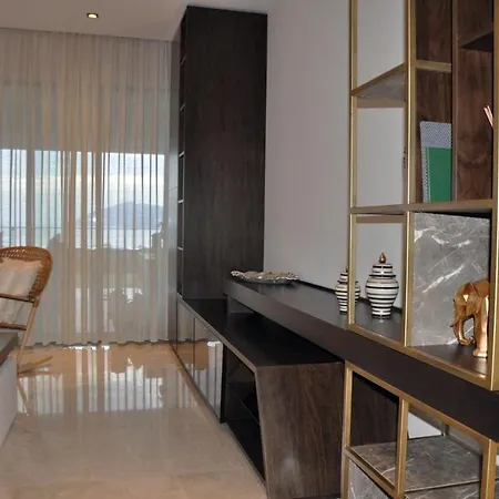 Luxury Inside فندق