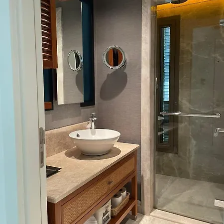 Luxury Inside فندق *